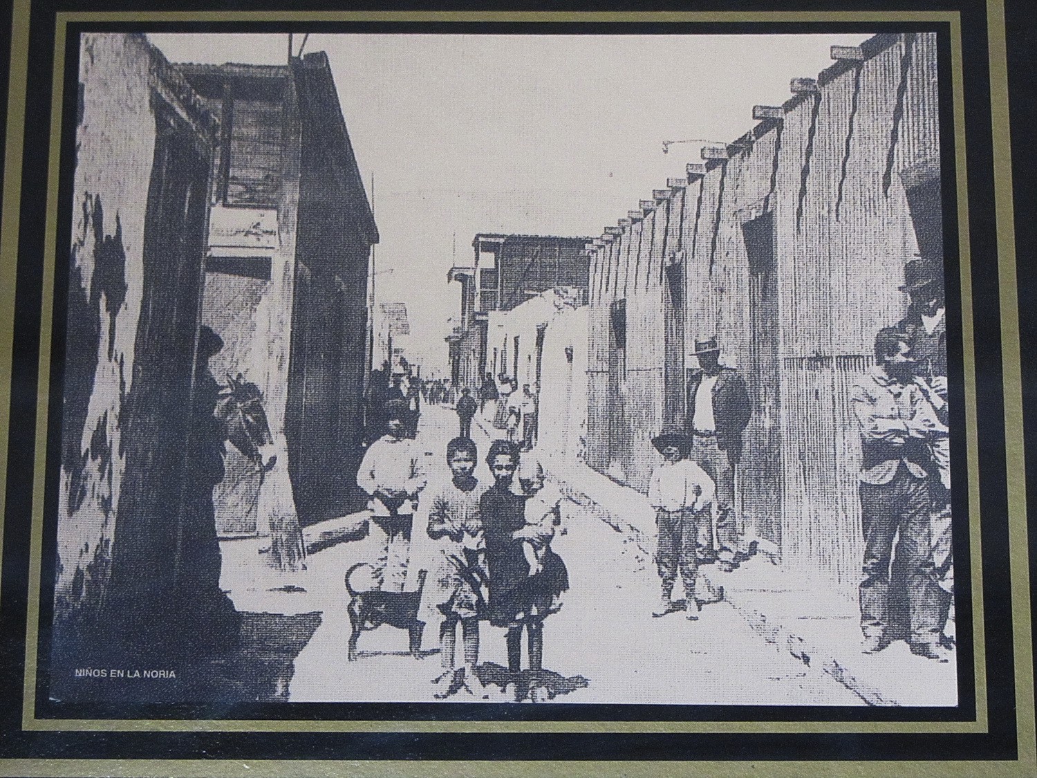 Picture of an nitrate town in the museum of Santa Laura